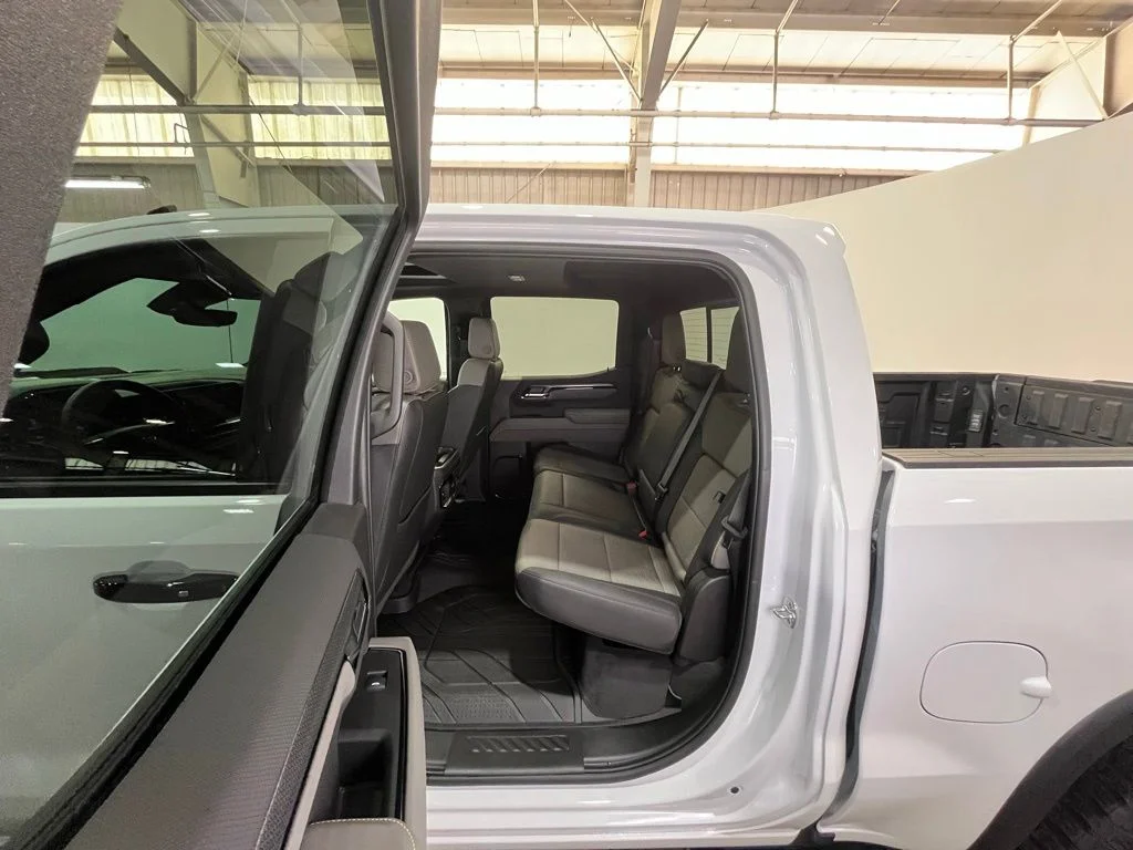 Used 2026 White Chevrolet ZR2 image 16