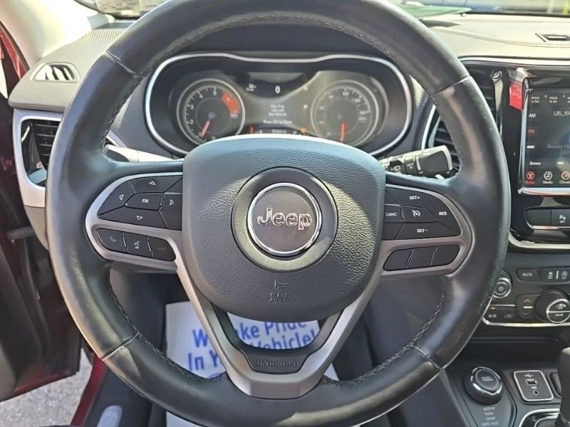 Used 2019 Red Jeep Limited image 11