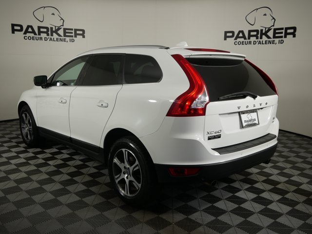 Used 2013 Ice White Volvo T6 w/ Platinum Pkg & Climate Pkg image 7