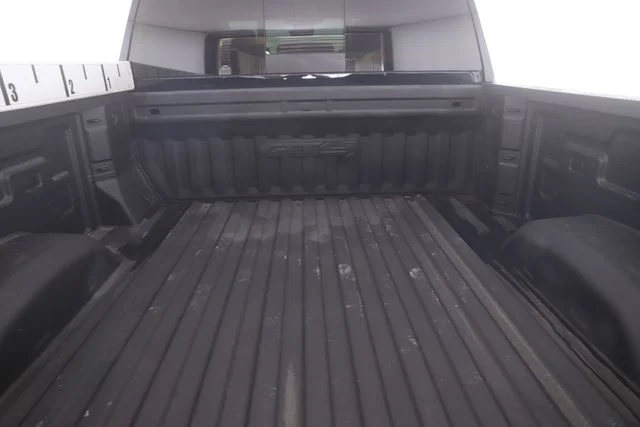 Used 2024 Black GMC AT4 image 31