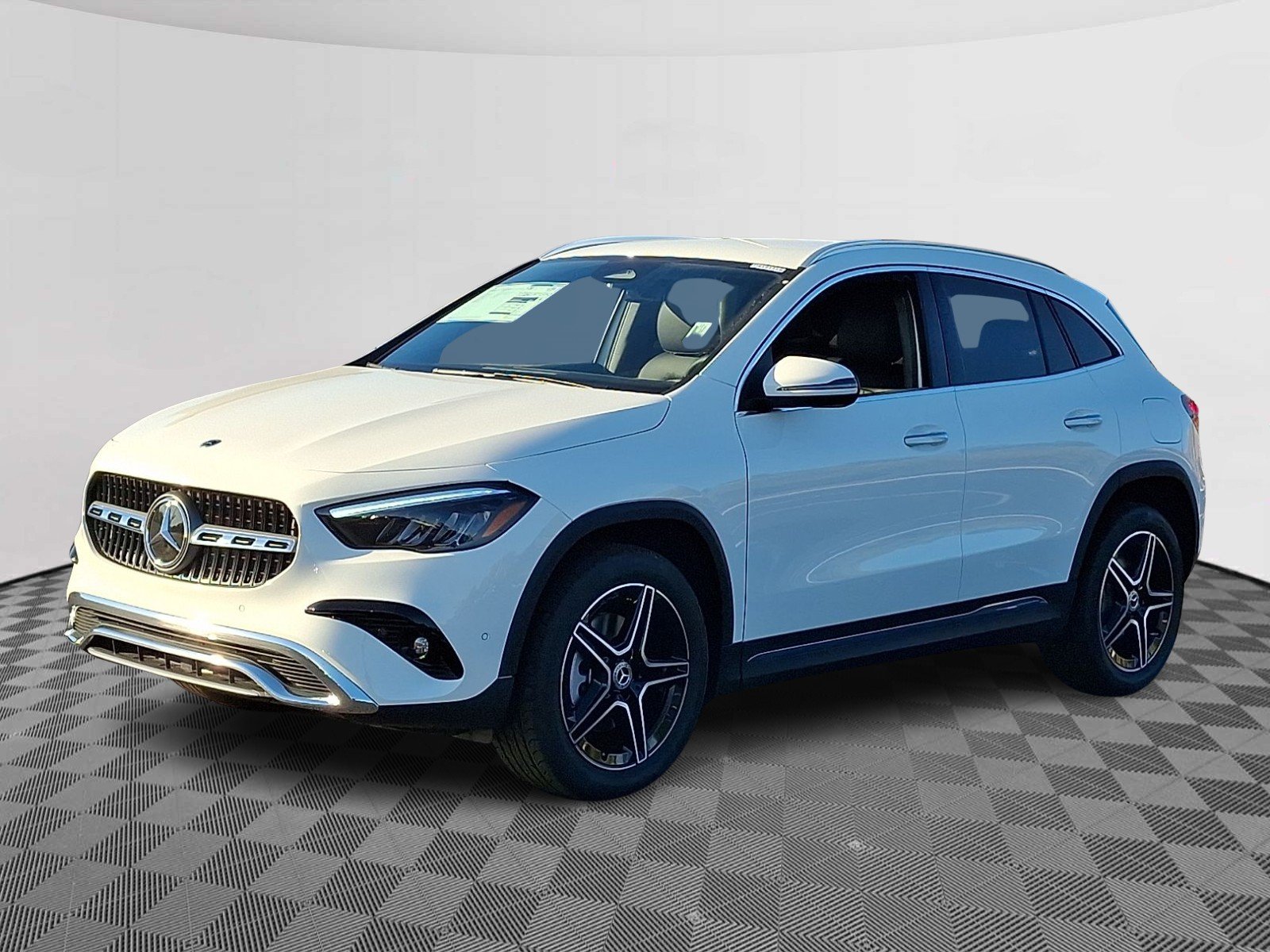 New 2026 Polar White Mercedes-Benz GLA 250 image 3