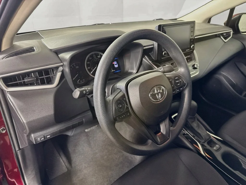 Used 2022 Red Toyota LE image 9