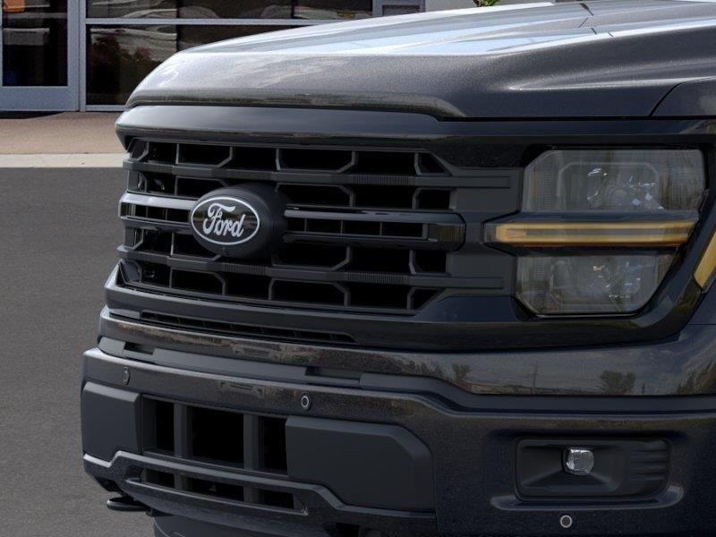 New 2026 Agate Black Metallic Ford XLT image 17