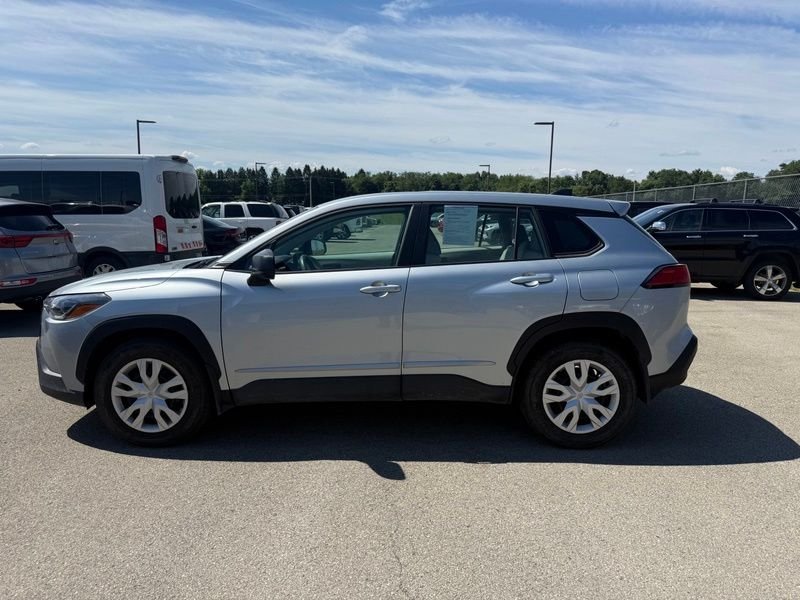 Used 2023 Silver Toyota L image 9