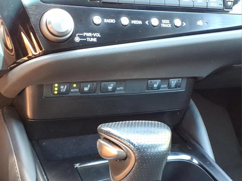 Used 2023 Black Lexus F SPORT Handling image 7