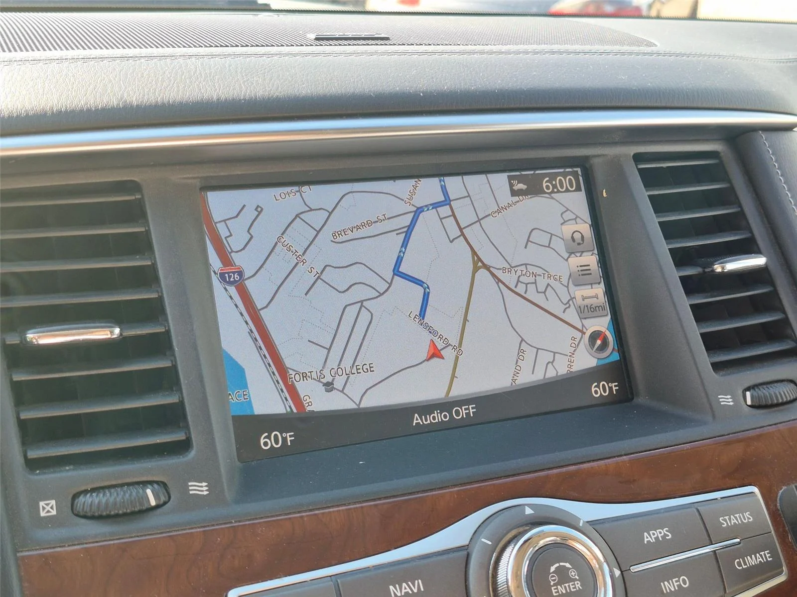 Used 2019 Liquid Platinum INFINITI LUXE image 11