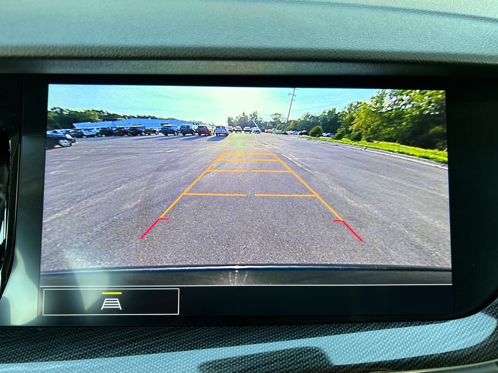 2023 Buick Envision Essence - Photo 32