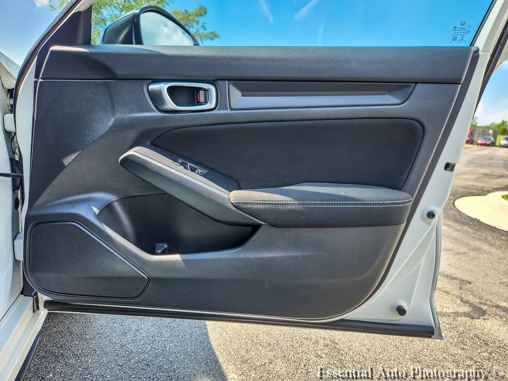 Used 2022  Honda Sport image 19