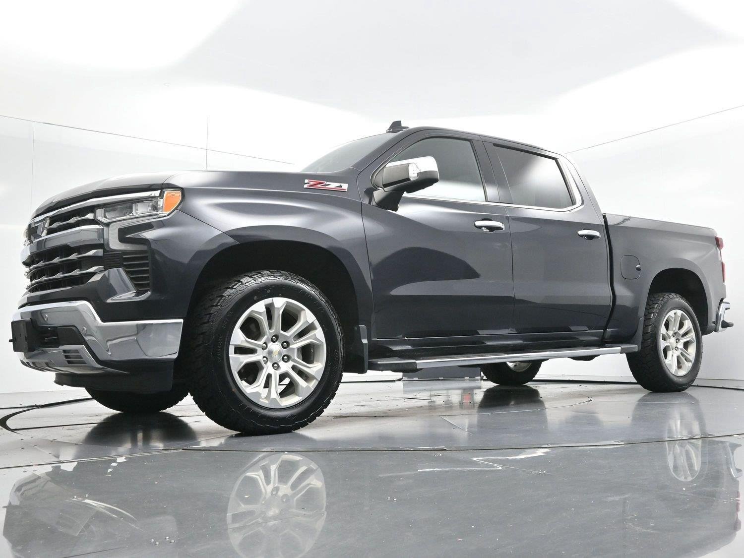 Used 2022 Dark Ash Metallic Chevrolet LTZ image 43
