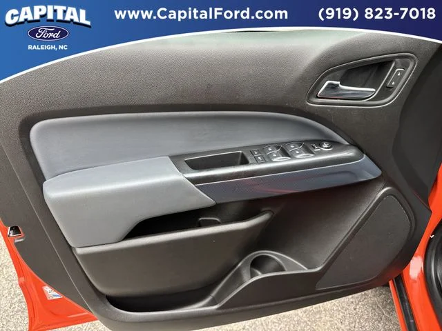Used 2019 Orange Chevrolet Z71 image 20