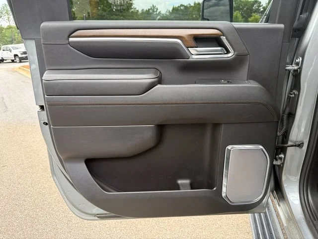 Used 2024 Sterling Gray Metallic Chevrolet High Country image 21