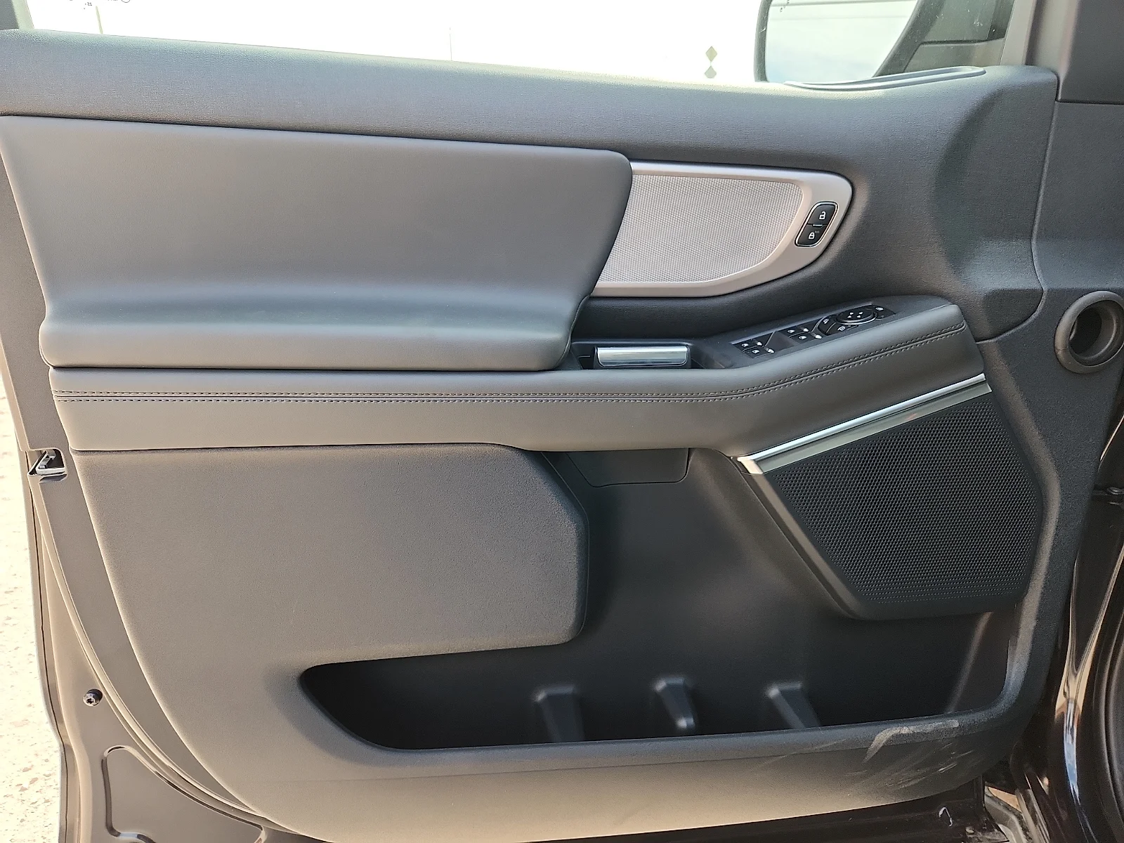 New 2026 Dark Matter Gray Metallic Ford Active image 14