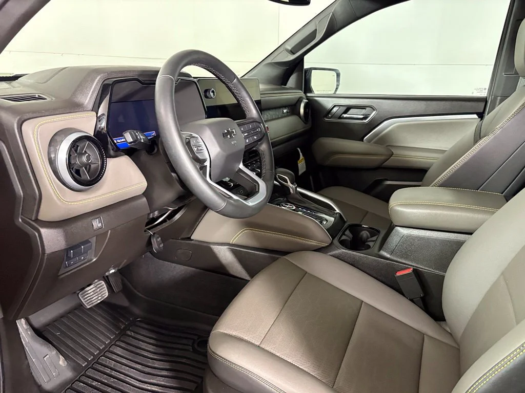 Used 2025 Red Chevrolet ZR2 image 21