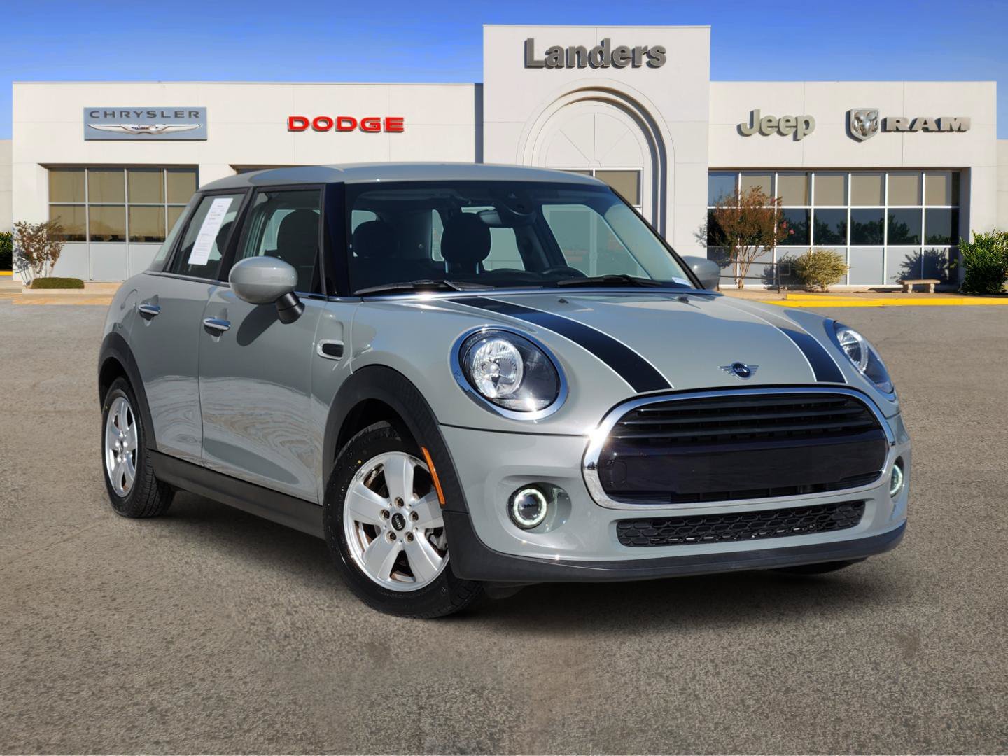 2021 MINI Hardtop's photo