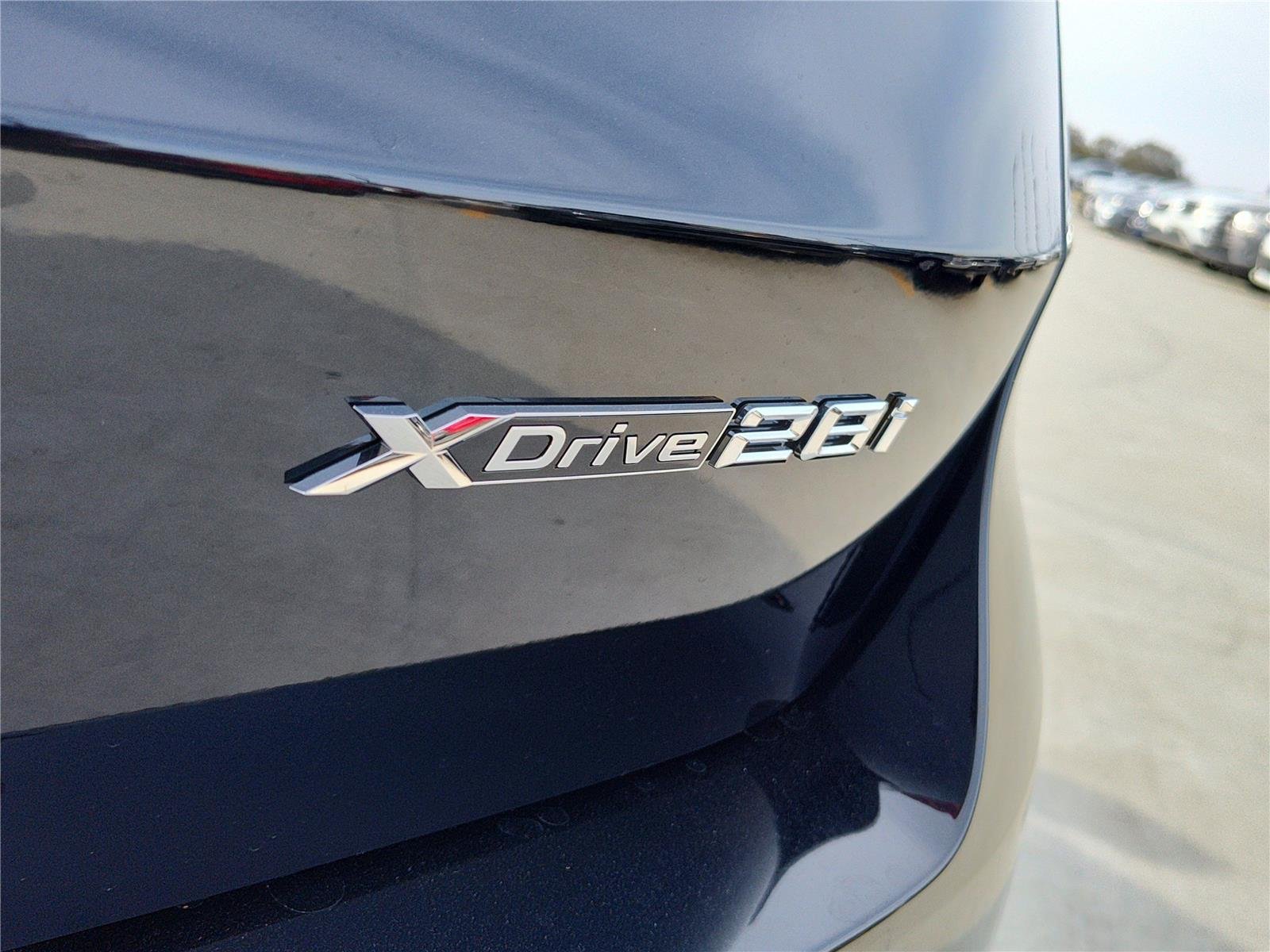 New 2026 Black Sapphire Metallic BMW xDrive28i image 4