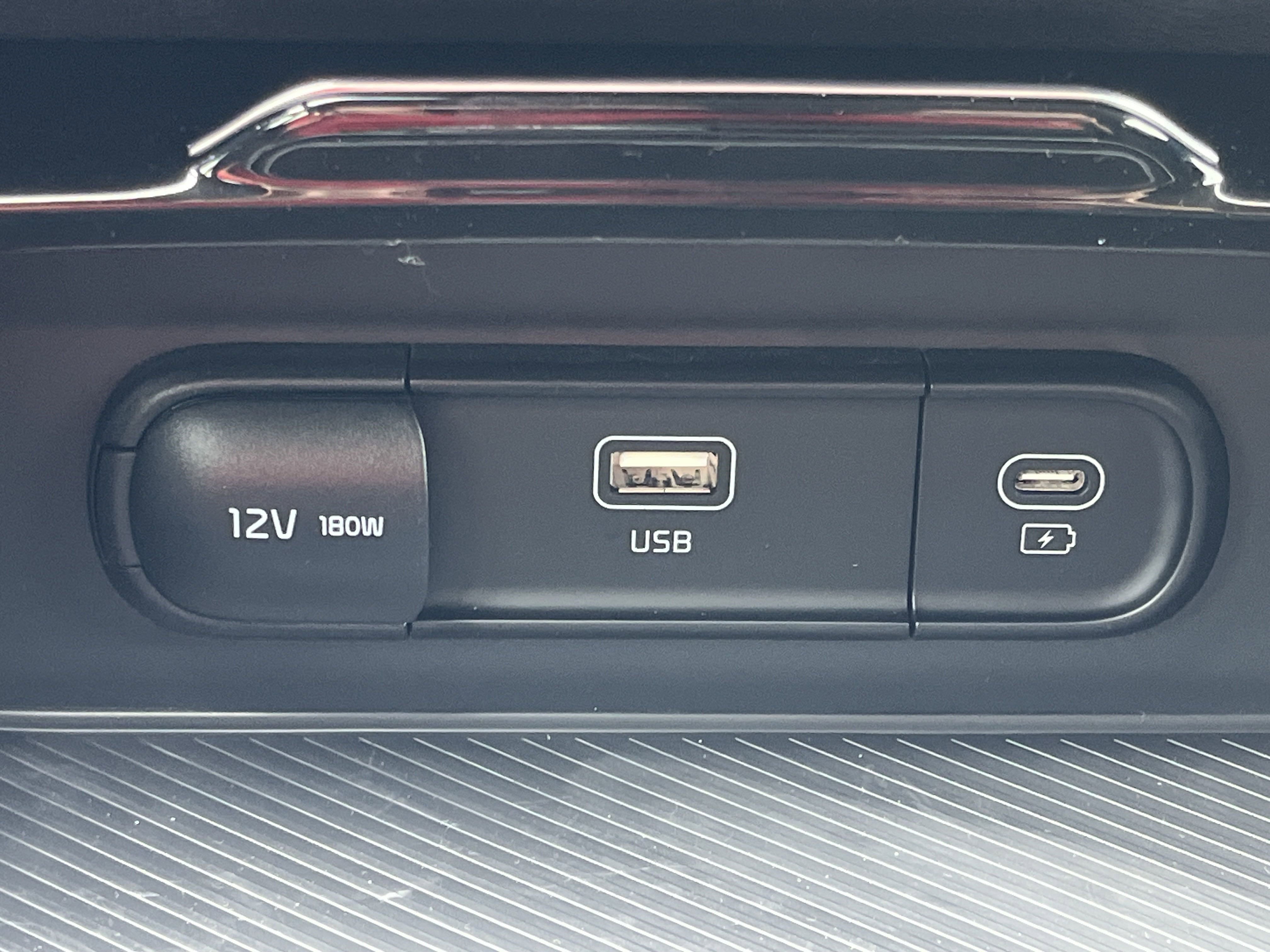 2025 Kia Sportage LX Hybrid - Photo 8