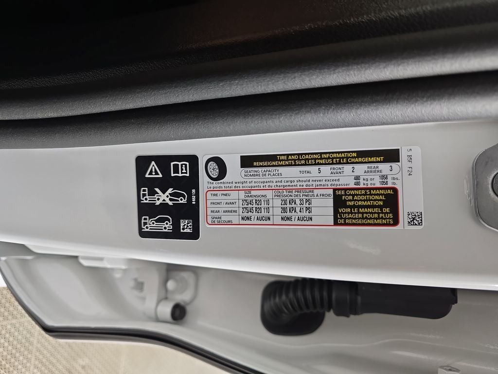 New 2026 Mineral White Metallic BMW xDrive40i image 31