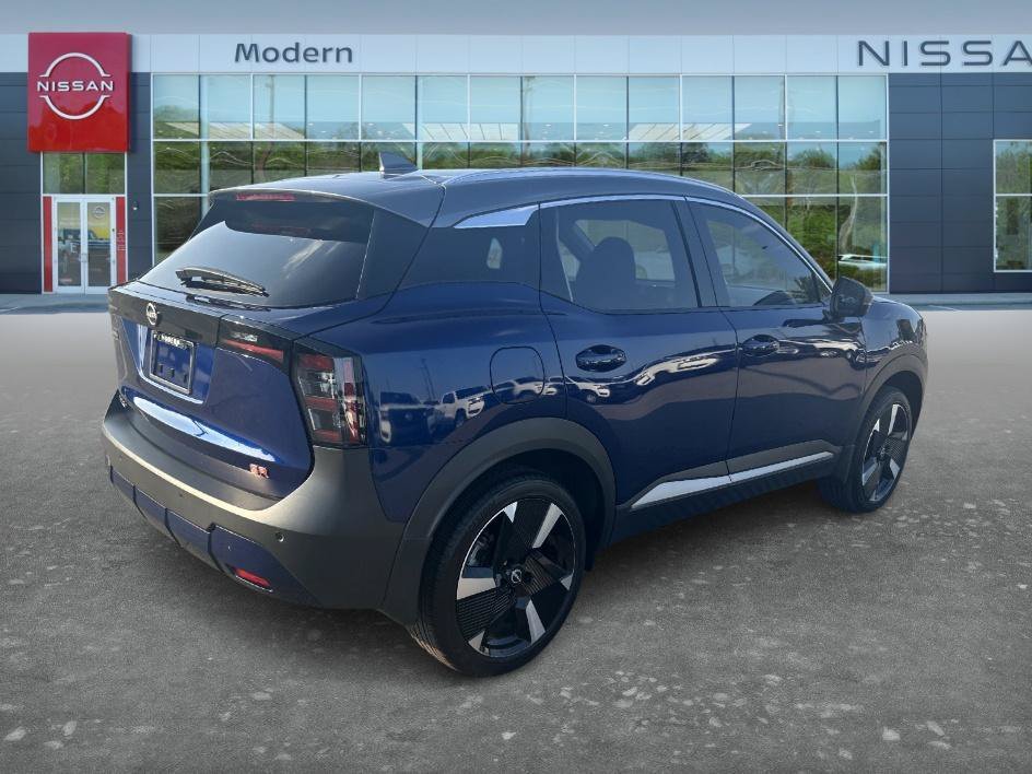 Certified Used 2025 Deep Blue Pearl/Gun Metallic Nissan SR image 5