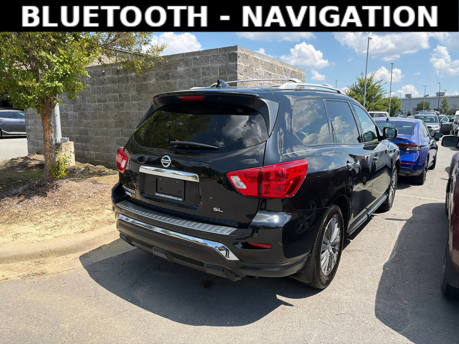 Used 2020 Magnetic Black Pearl Nissan SL image 4