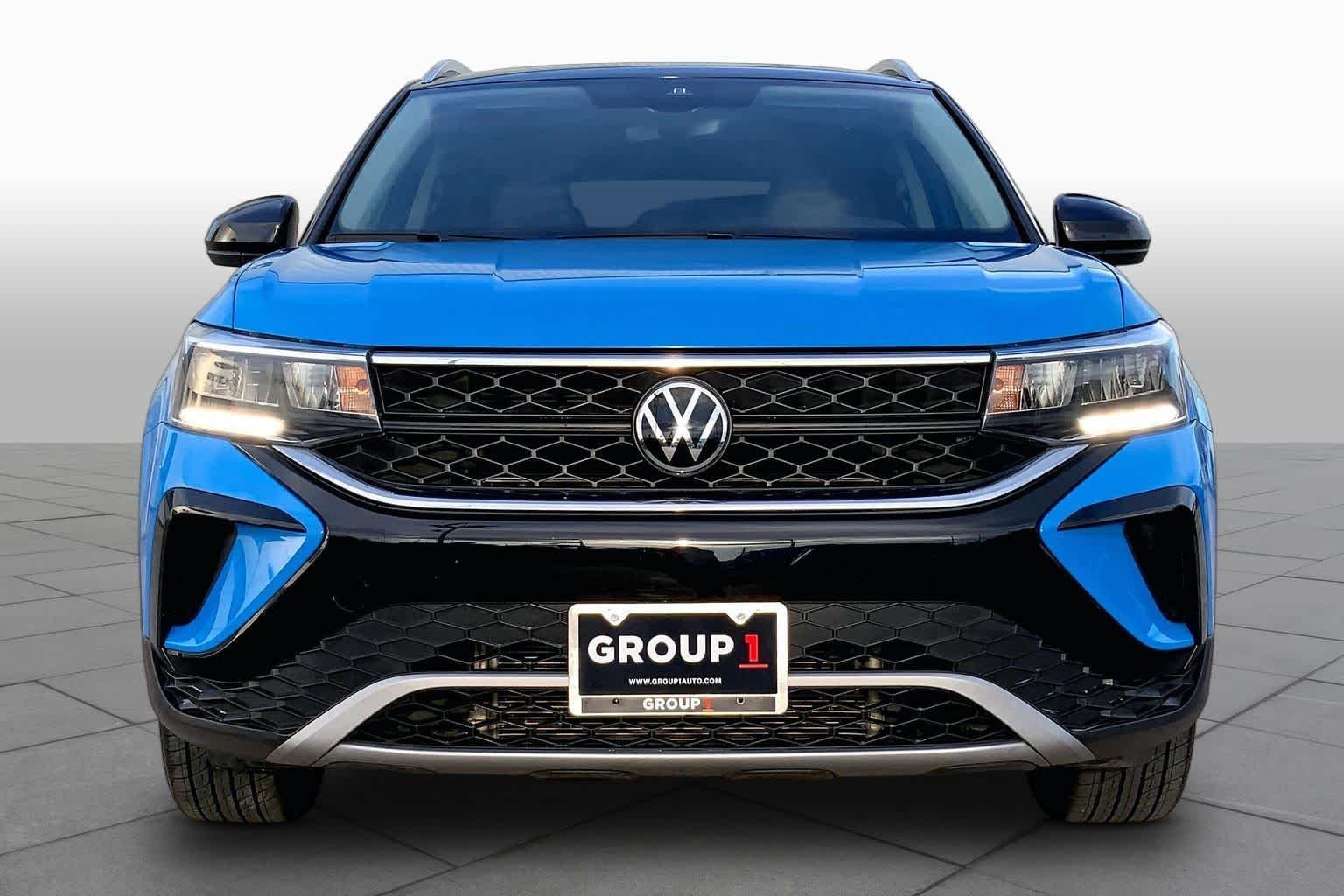 Pre-Owned 2023 Volkswagen Taos SE
