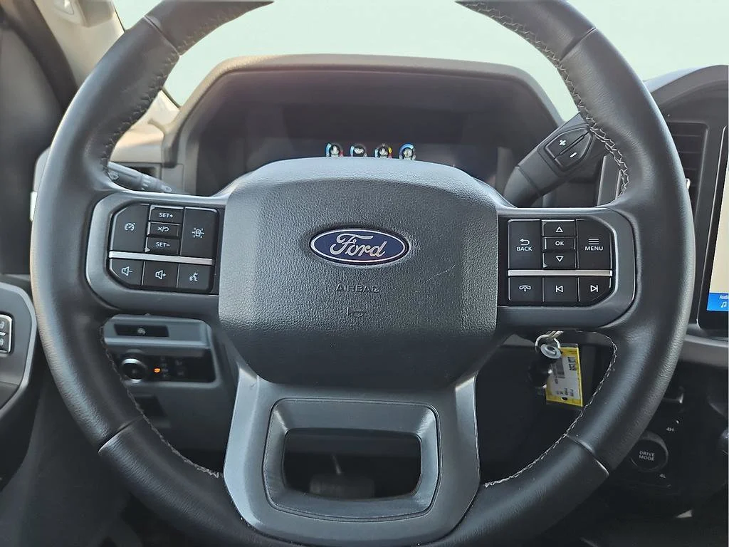 Used 2025  Ford XLT image 17