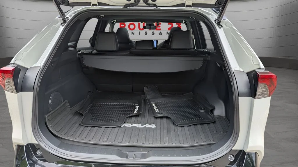 2021 Toyota RAV4 XSE - Photo 77