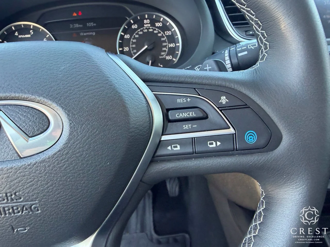 Used 2025 Slate Gray INFINITI LUXE image 18