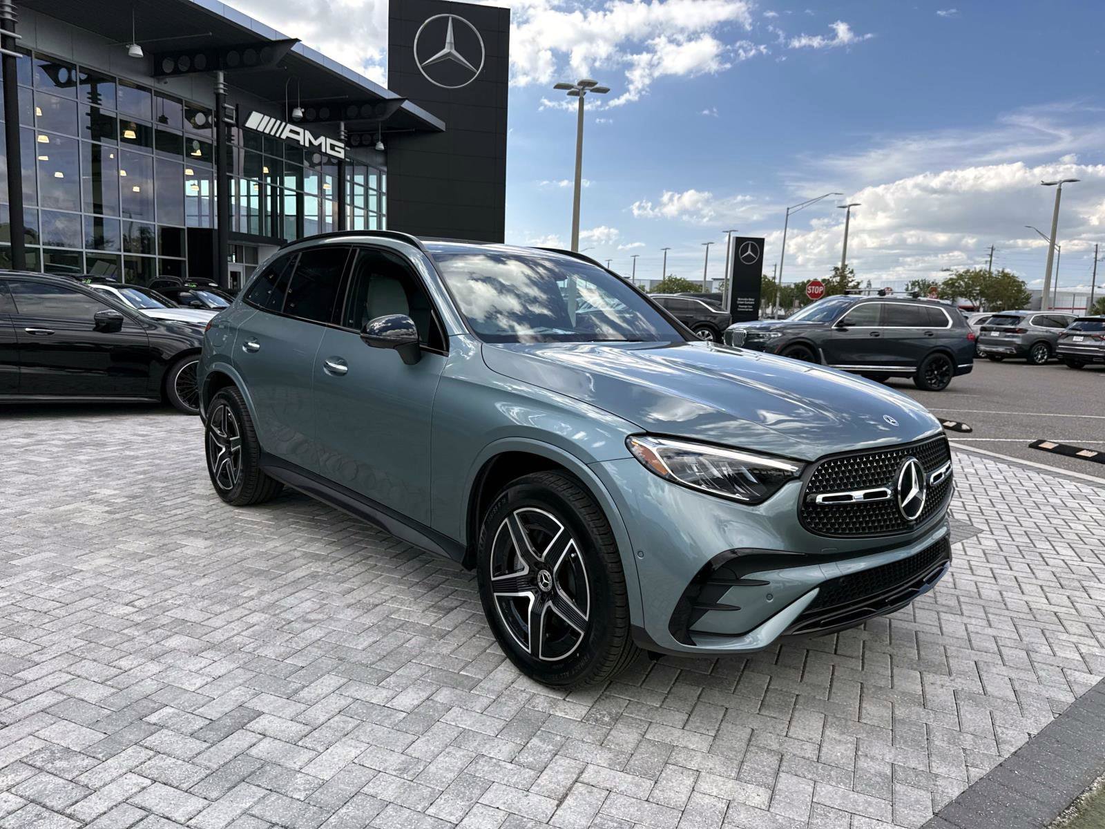 New 2026 Silver Metallic Mercedes-Benz 300 4MATIC® SUV image 7