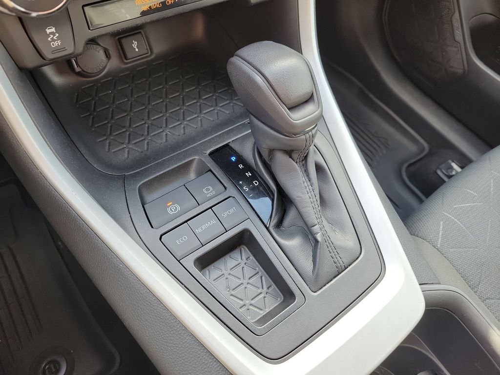 2022 Toyota RAV4 XLE - Photo 36