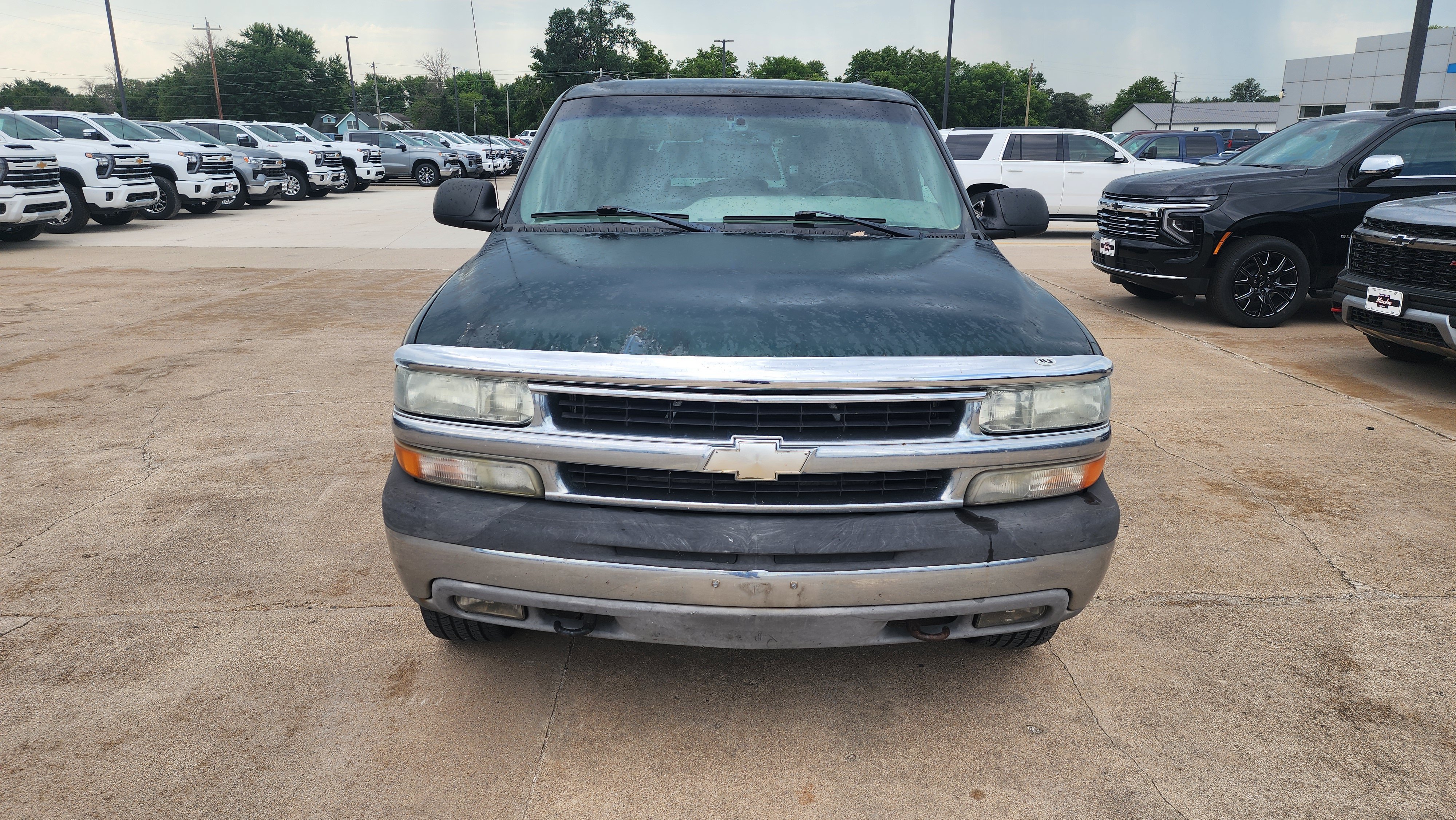 Used 2004 Chevrolet Suburban LS with VIN 1GNFK16Z04J158894 for sale in Lake City, IA