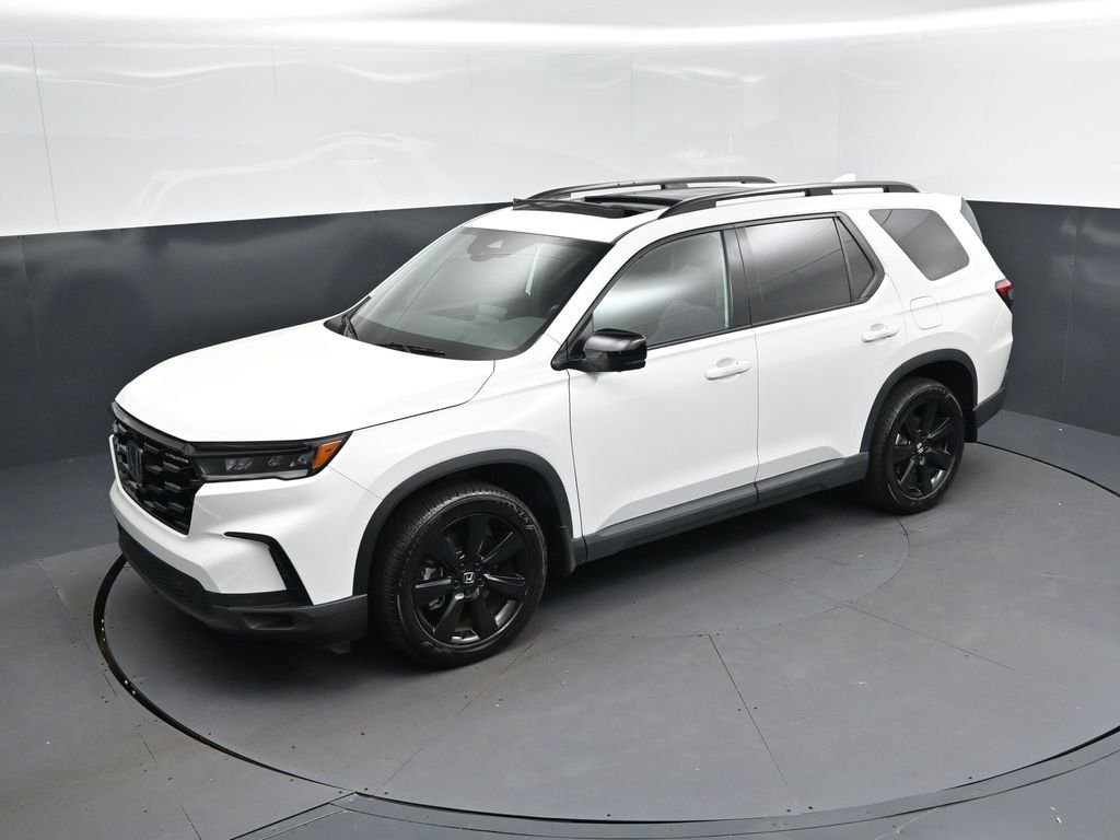 2025 Honda Pilot Black Edition AWD's photo