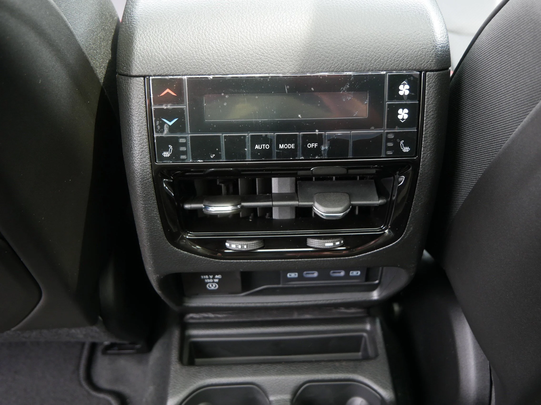 New 2026 Steel Blue Exterior Paint Jeep Limited Reserve image 7