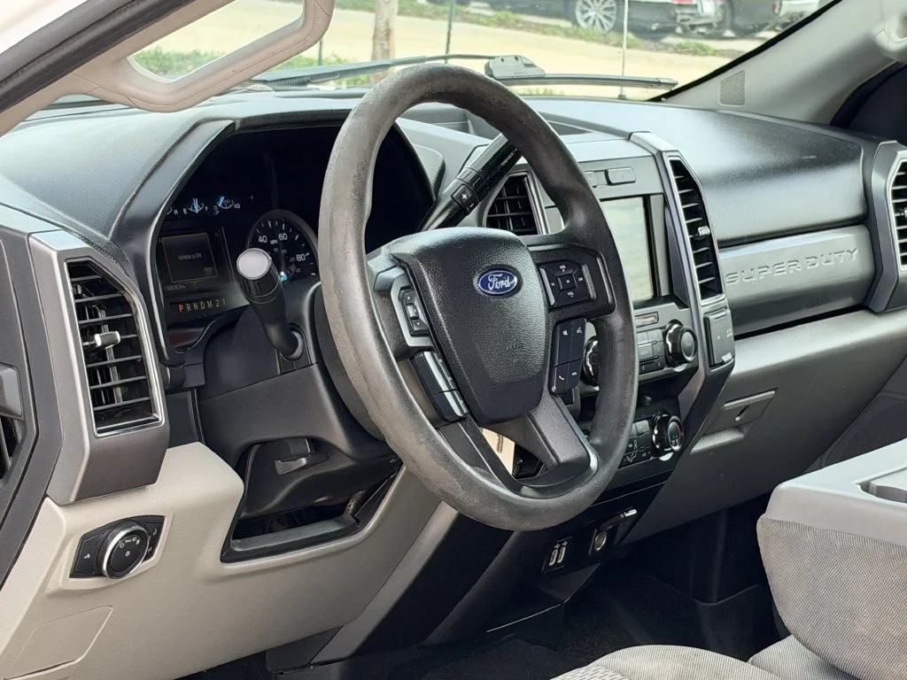 Used 2019 White Ford XLT image 12