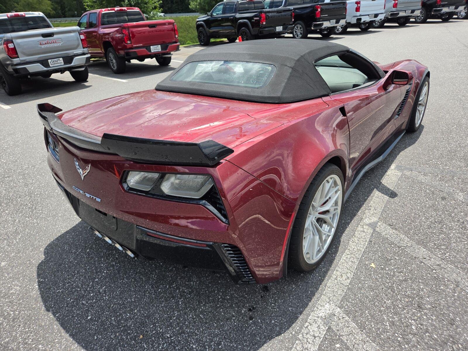 Used 2019 LONG BEACH RED METALLIC TINTCOAT Chevrolet Z06 2LZ image 15