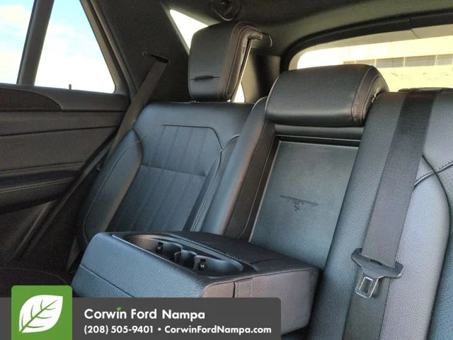 Used 2017 Gray Mercedes-Benz GLE 350 image 27