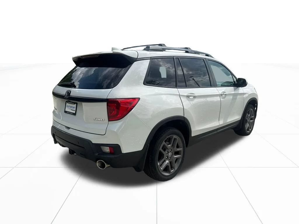 Certified Used 2023 Platinum White Pearl Honda AWD EX-L image 45