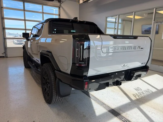 2026 GMC HUMMER EV 2X - Photo 12