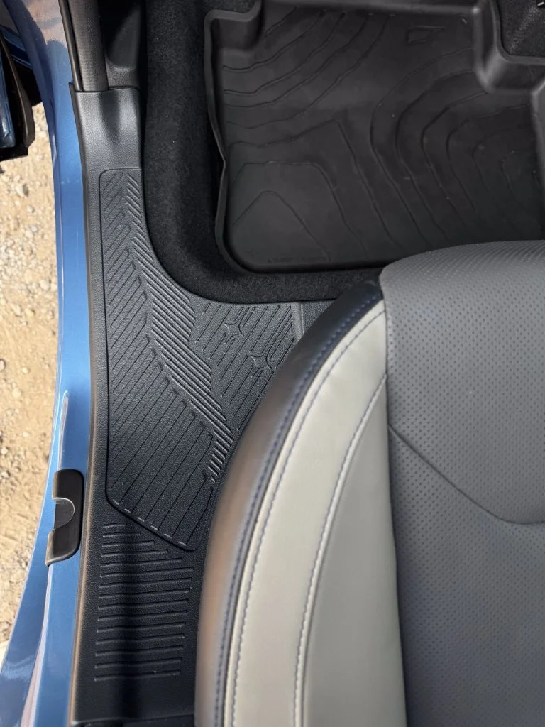 Used 2025 Blue Subaru Limited image 38