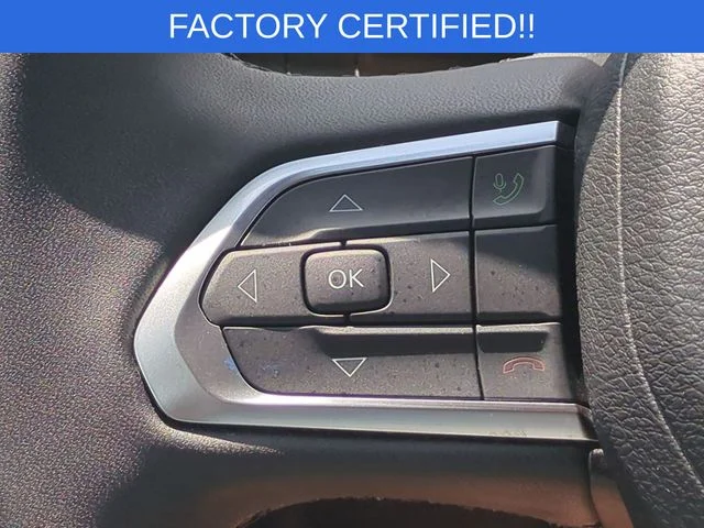 Used 2023 White Jeep Latitude Lux image 20