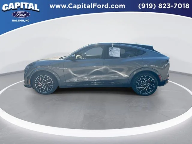 Used 2023 Gray Ford GT image 5