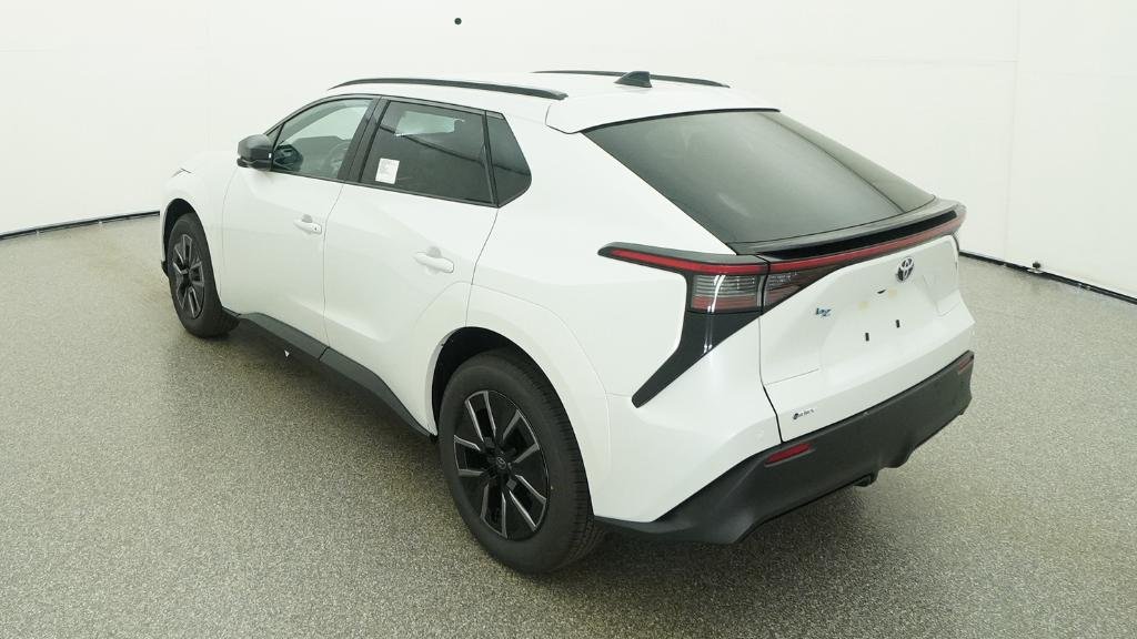 New 2026 Wind Chill Pearl Toyota XLE image 14