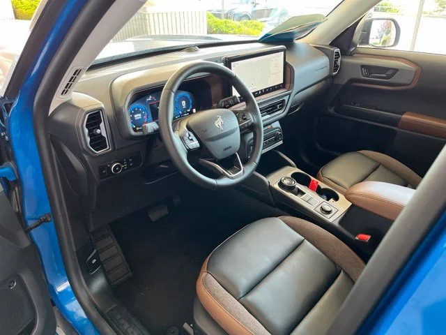 Used 2025 Blue Metallic Ford Outer Banks image 34