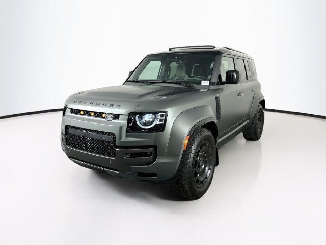 Certified Used 2025 Faroe Green Land Rover OCTA image 1