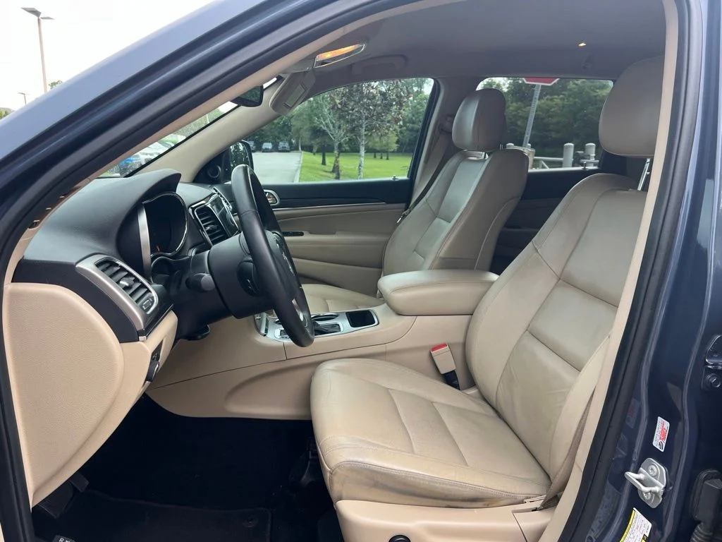 Certified Used 2019 Blue Jeep Limited image 34