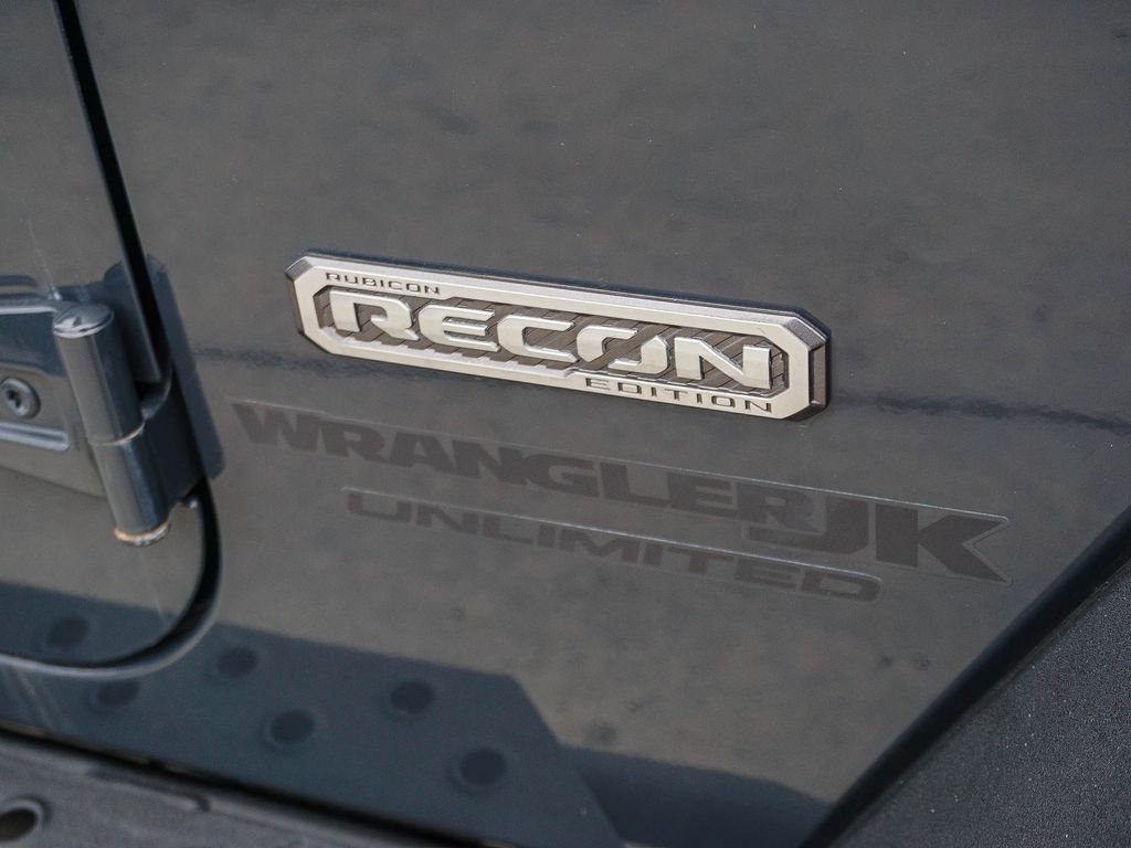 Used 2018 Black Jeep Unlimited Rubicon image 12