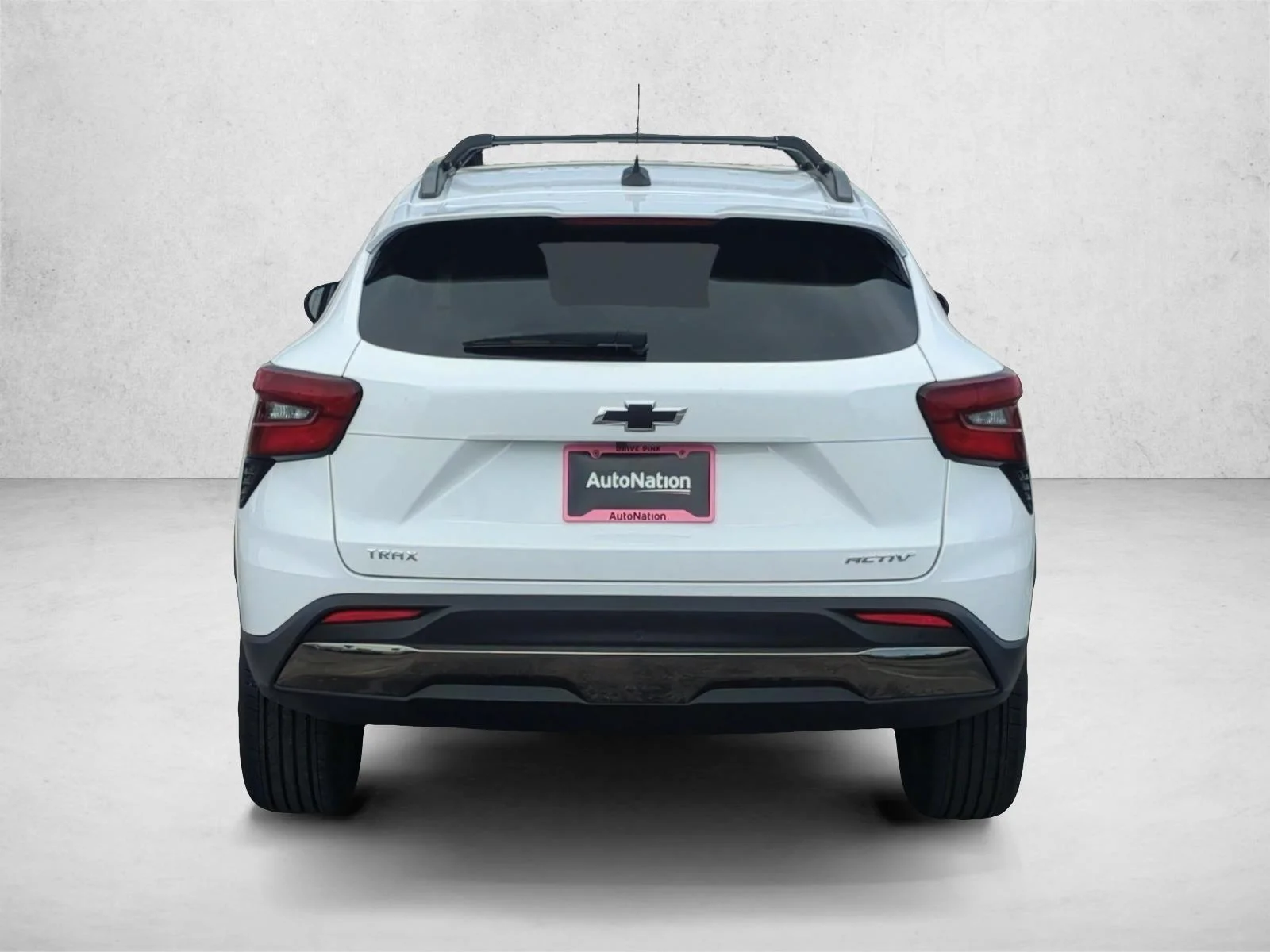 Used 2025 Summit White Chevrolet ACTIV image 7