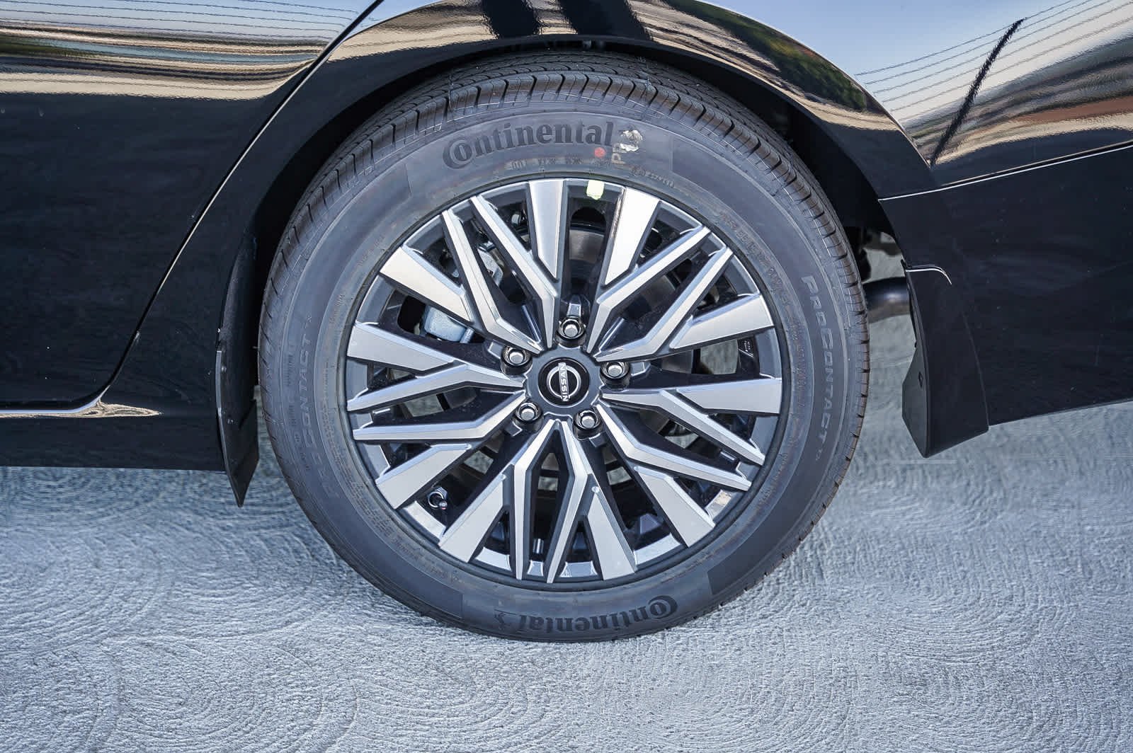 New 2026 Super Black Nissan SV image 9
