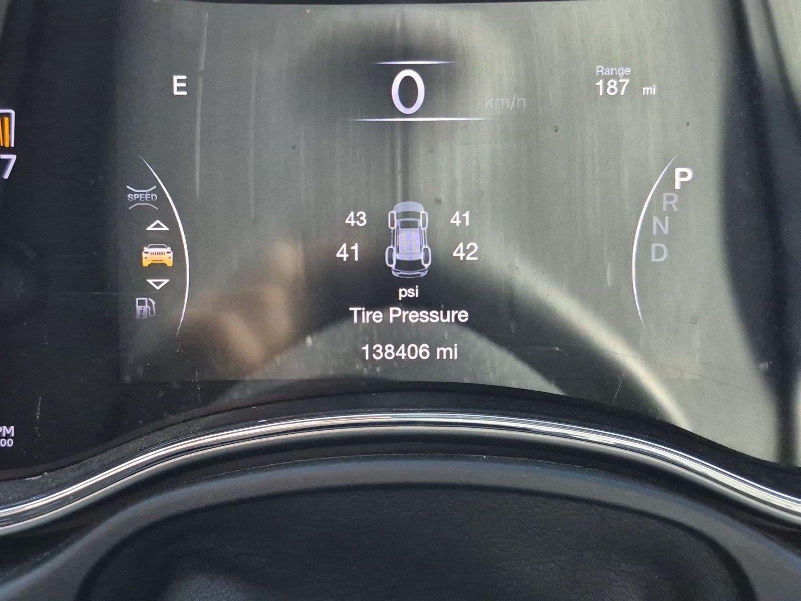 Used 2018 Bright White Clearcoat Jeep Altitude image 22