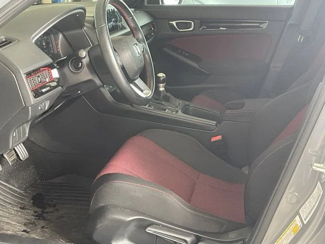 Used 2025 Urban Gray Pearl Honda  image 14