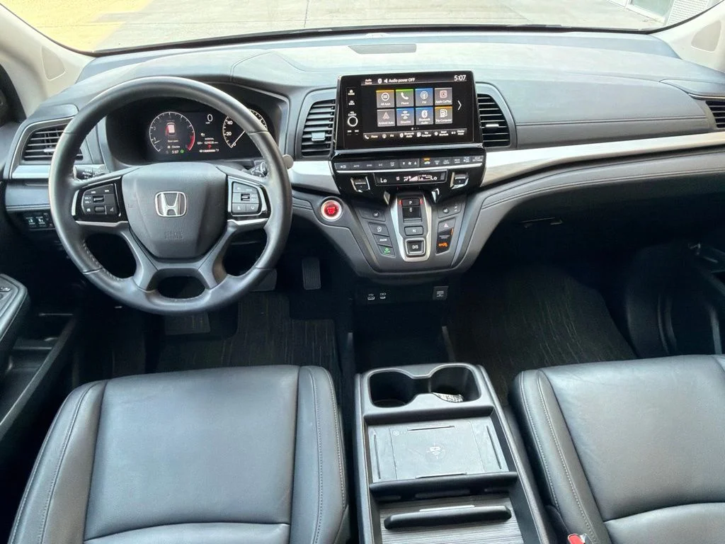 Used 2025 Black Honda EX-L image 10